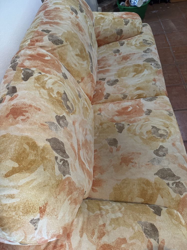 vende-se Sofá em bom estado