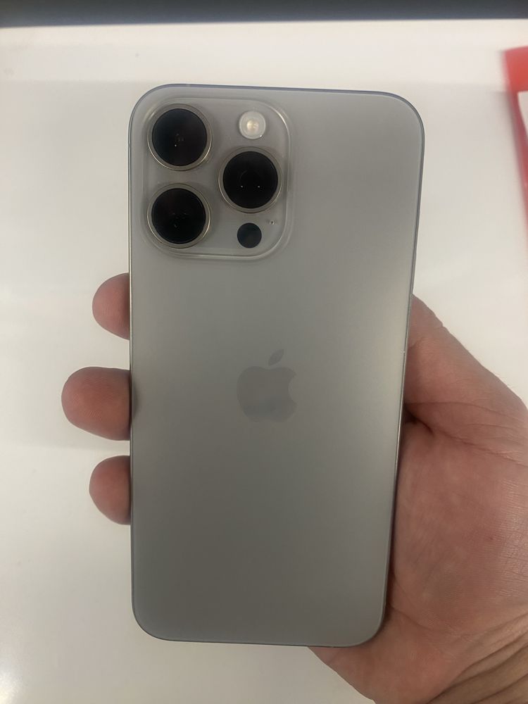 Iphone 15 pro max 256 natural