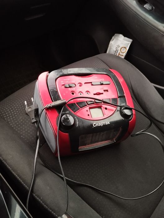 Продам  радиоприемник