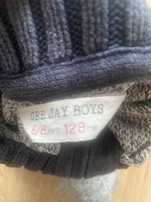 Віддам кофти розмір 128 і куртка 116