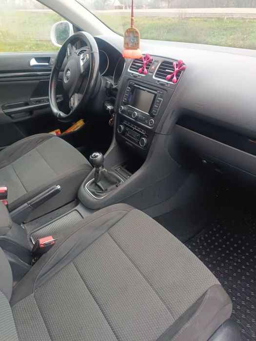 Автомобіль Volkswagen Golf 6