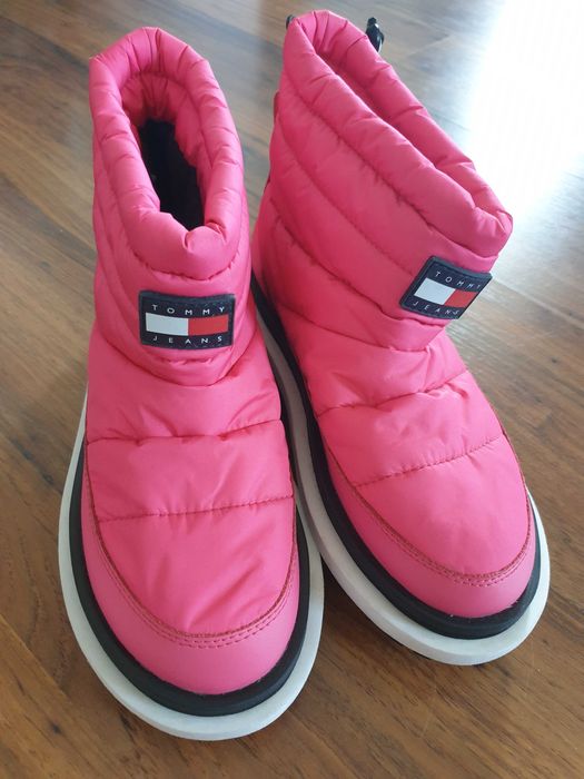 Śniegowce tommy jeans rozmiar 40.