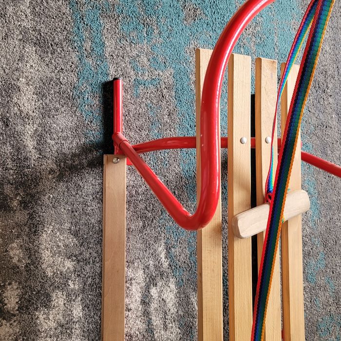 Sanki metalowe z oparciem