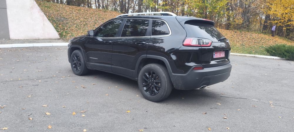Продам Jeep Cherokee Лубни