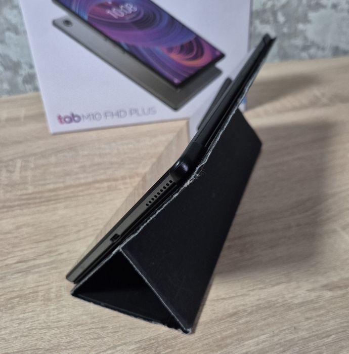 Lenovo Tab M10 FHD Plus 4/64Gb (повний комплект)