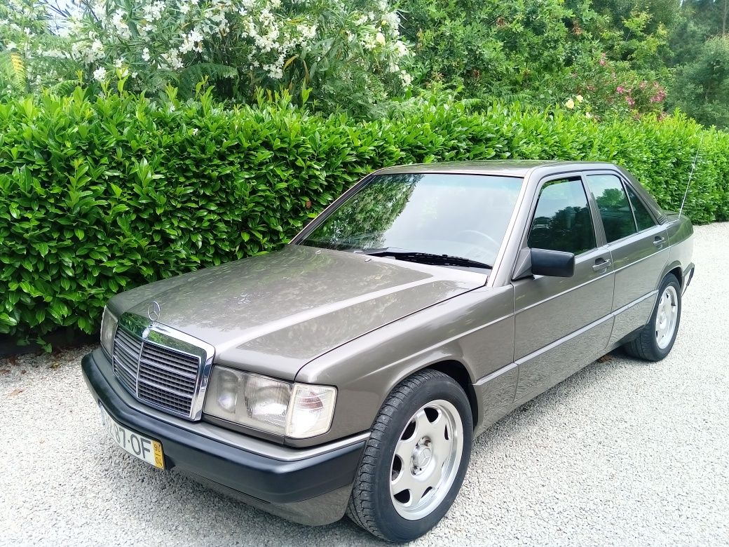 Mercedes 190 ,2.5