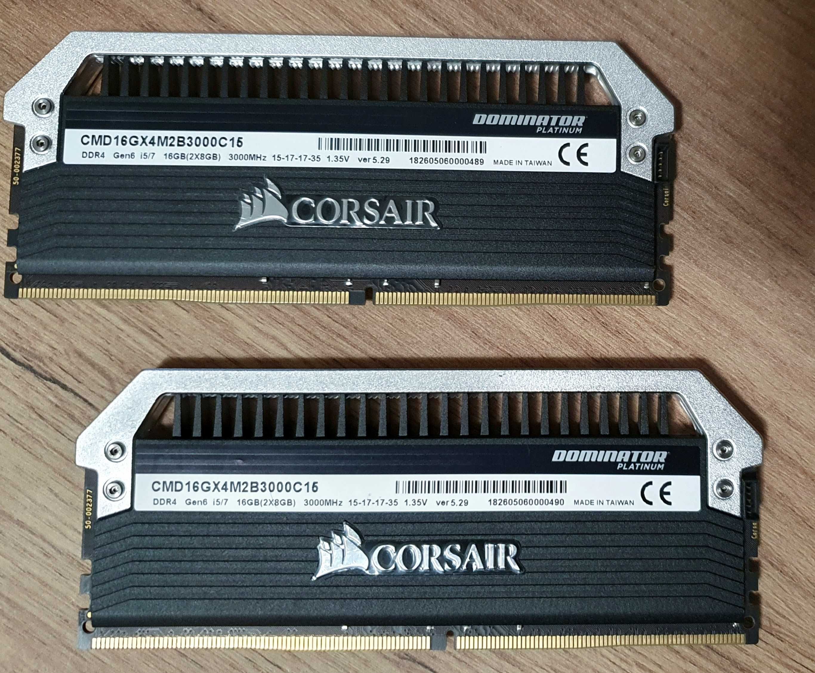 Pamięć RAM Corsair Dominator Platinum 2x8GB DDR4 3000MHz C15