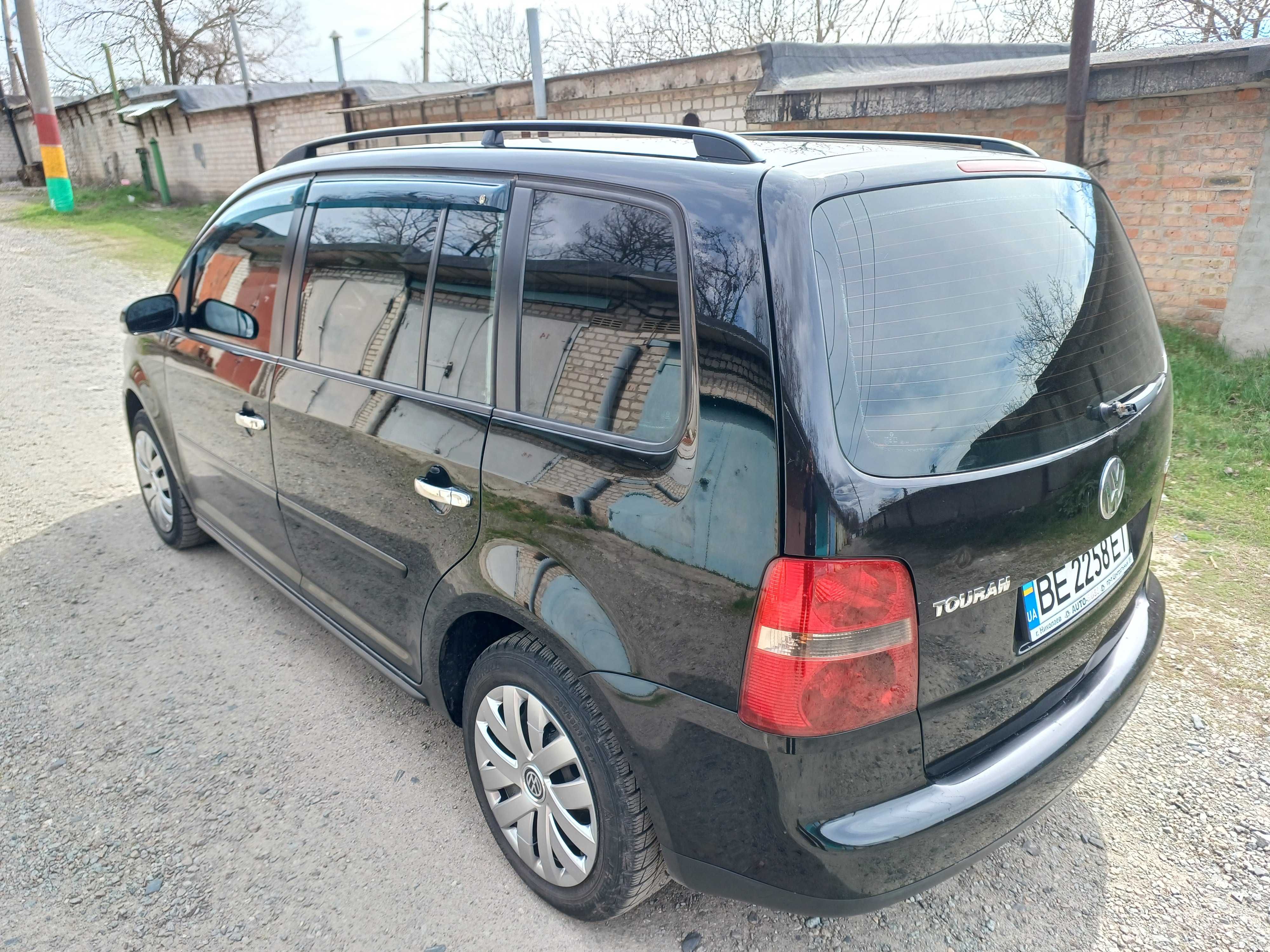 Продам Touran 1.9D Avtomat