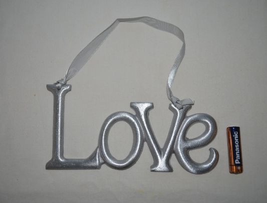 Фирменная надпись металлический декор надпись Любовь Love