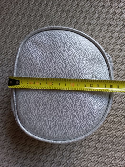 Bolsa para cosméticos AVON ANEW