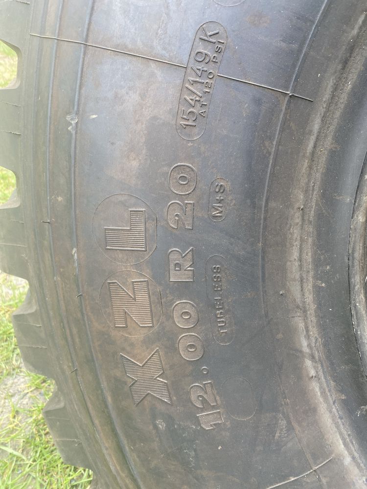 Opony Michelin XZL 12.00 R20