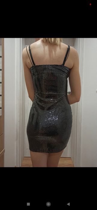 Czarna mini sukienka 34 XS H&M