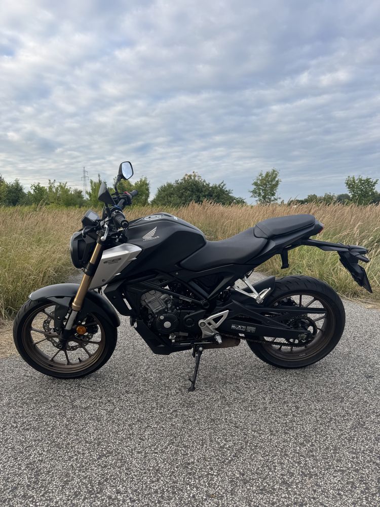 Honda CB125R 2021