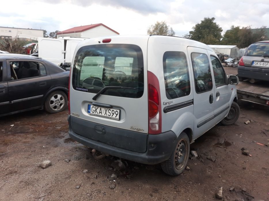 Renault kongoo 1.9d na części .kolor mv632