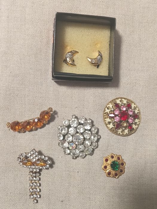 Броши, клипсы . Винтаж