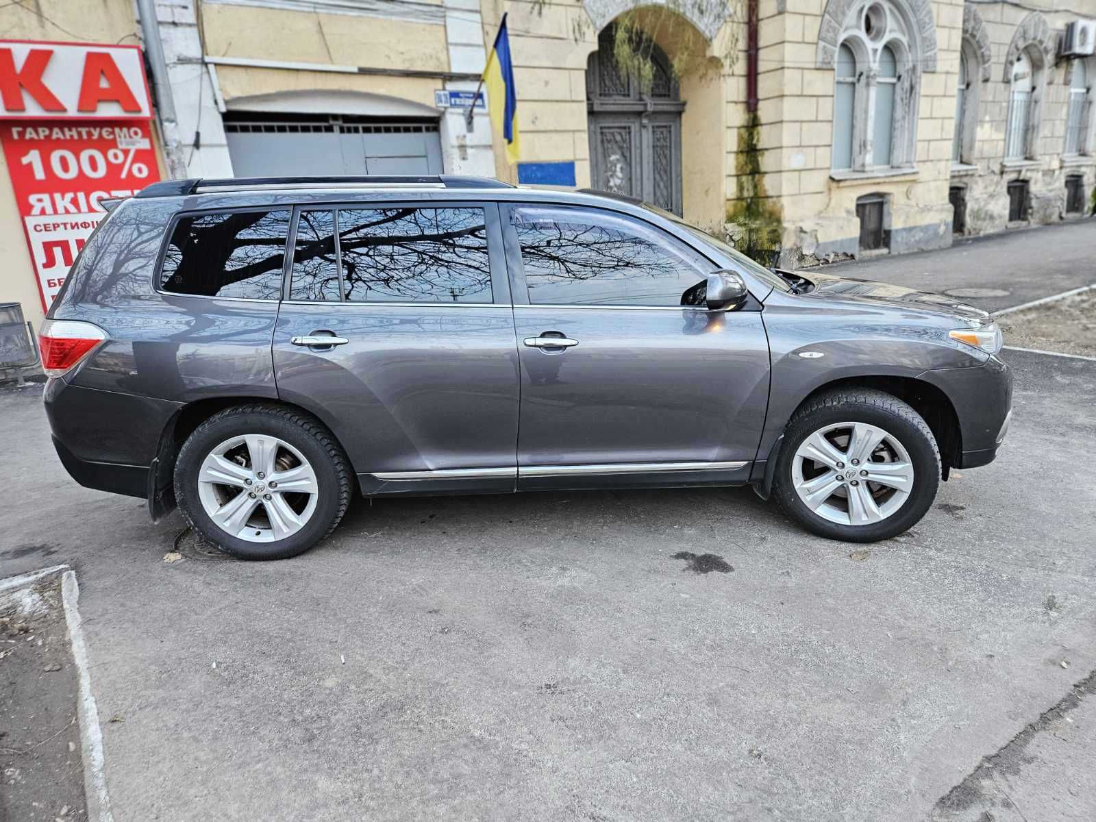 Toyota Highlander 2011 полный привод 3.5 газ/бензин (ЕВРОПА)