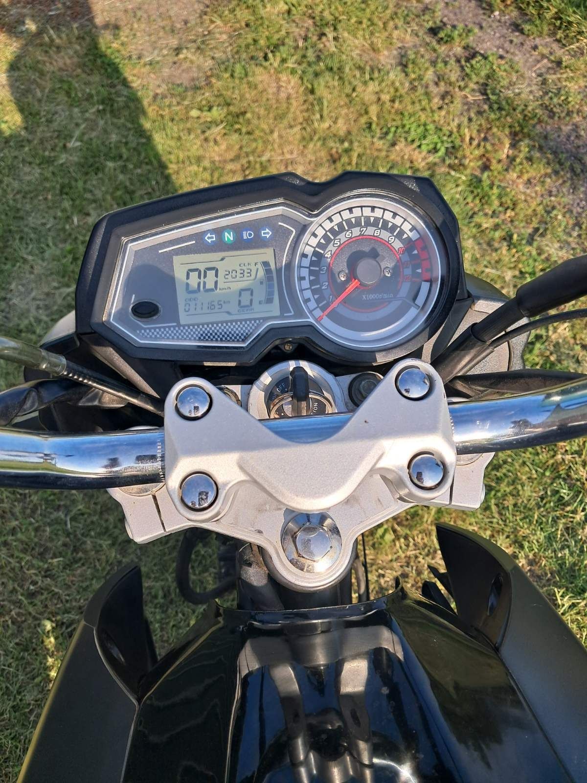 Мотоцикл Spark 200 r28