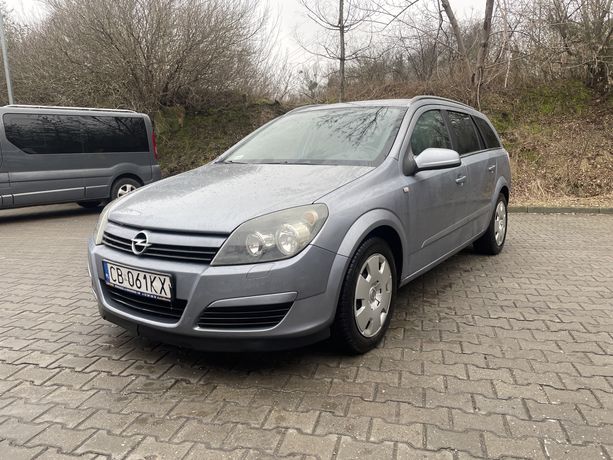 Opel astra h 1.6 benzyna