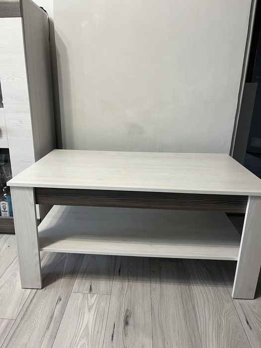 Ława kolekcji Polskiej bianka