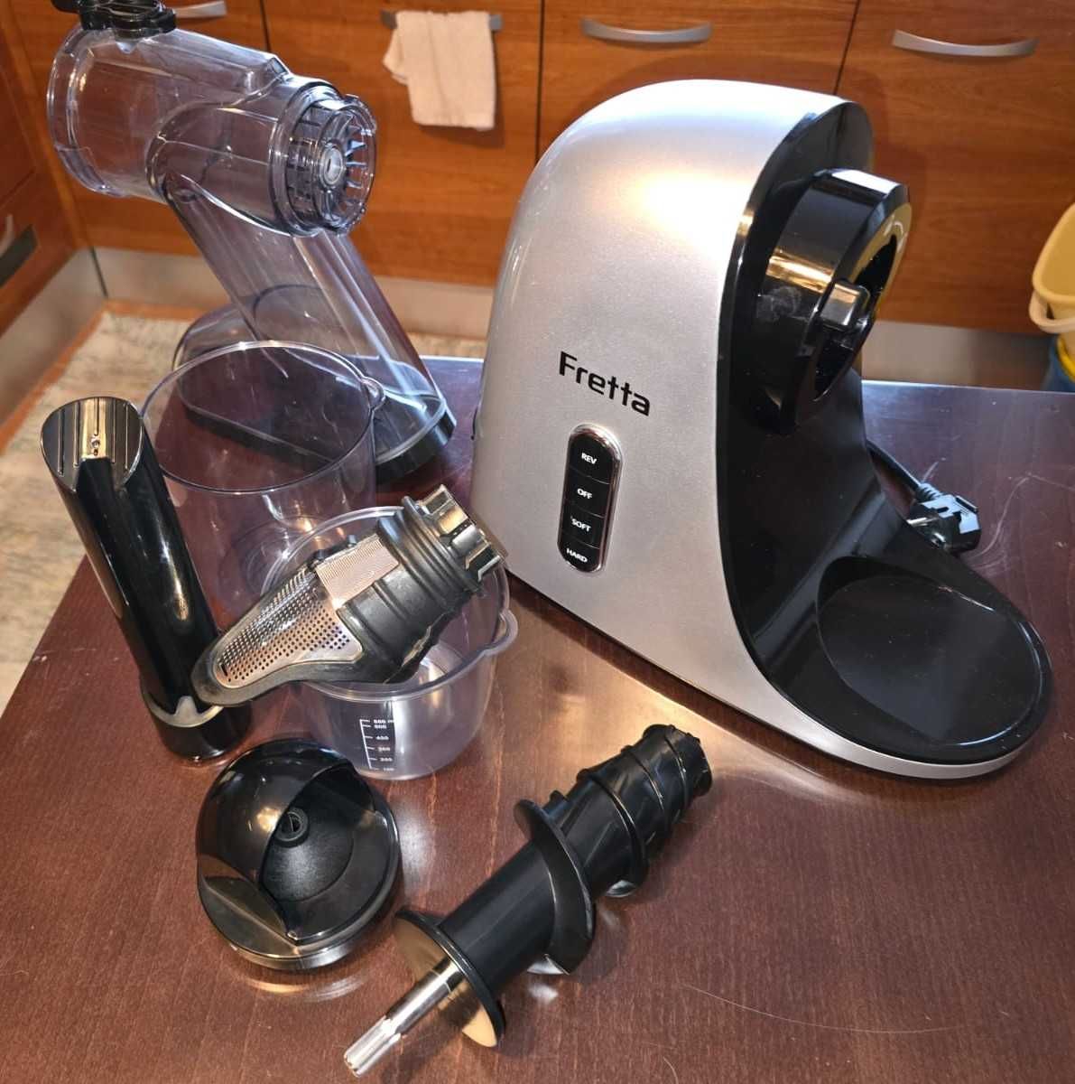 Slow Juicer Fretta - Espremedor Centrifugo