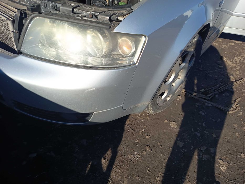 Audi A4 B6 LA7W zderzak przedni FV transport/dostawa