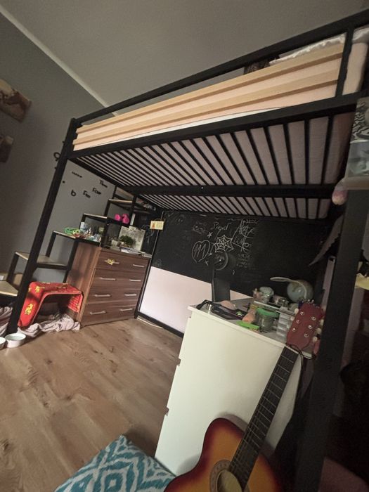 LÓZKO NA ANTRESOLI-w bardzo dobrym stanie.