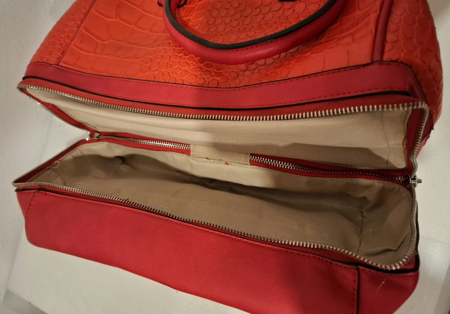 Torebka Aliston A 316 Red, długi pasek, podwójne dno