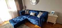 Piękna welurowa Sofa Chesterfield z podnóżkiem
