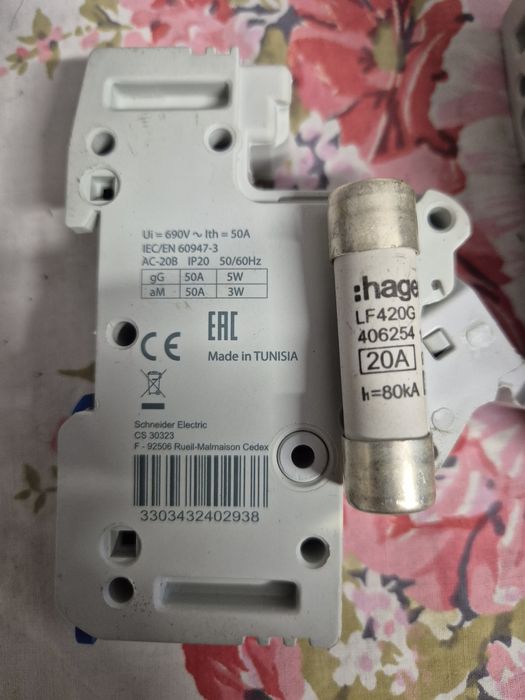 Sprzedam Podstawy Bezpiecznikowe SBI 14 X 51 bezpiecznik