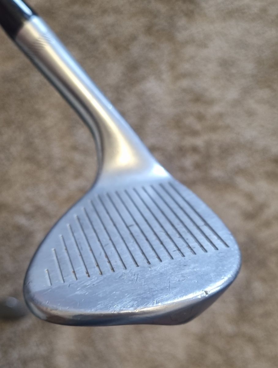 Wedge Titleist 56° bounce 14 bob vokey design
Vareta wedge flex
Gr