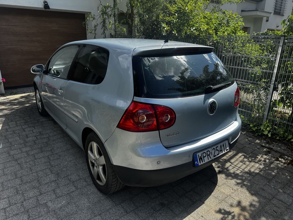 Volkswagen GolfV 1.4 75KM 2008r