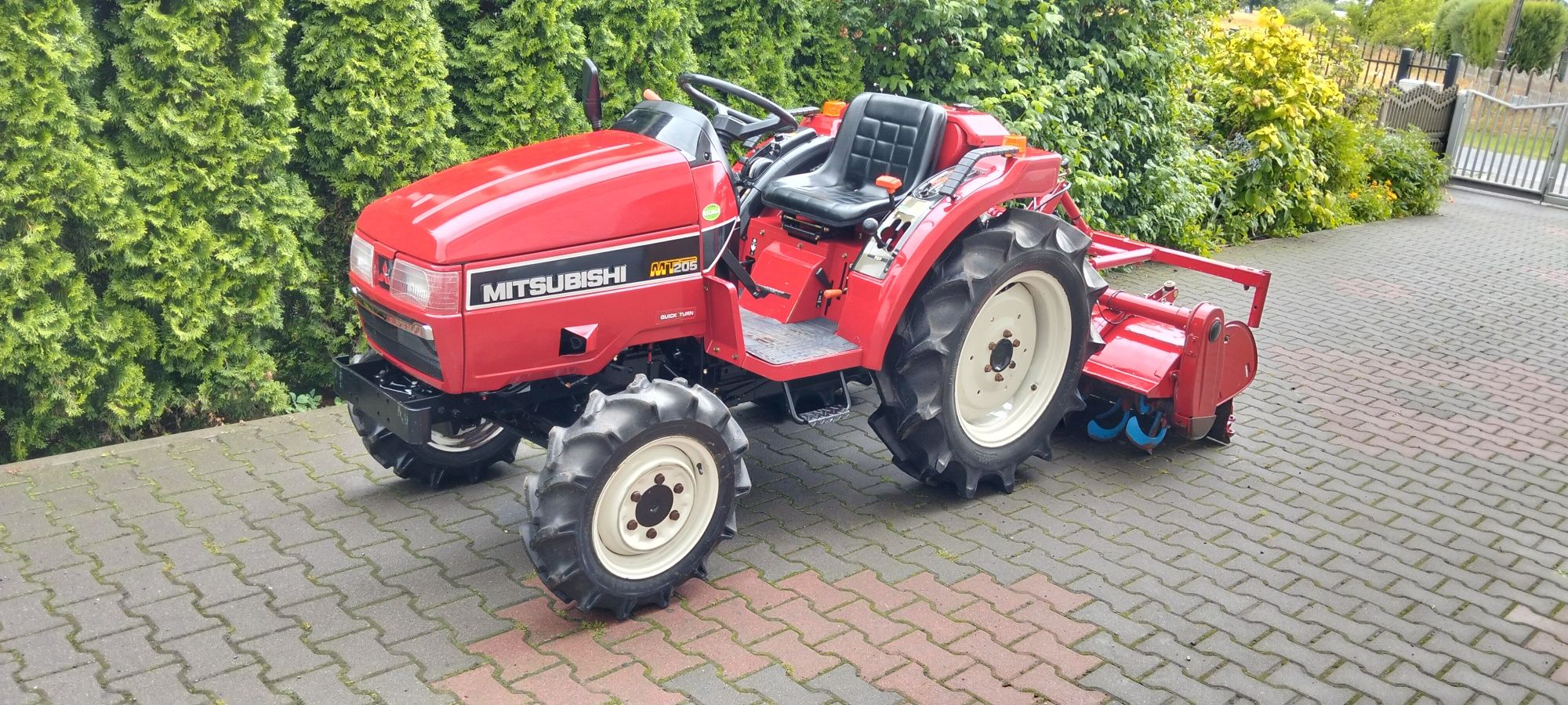 Traktorek 4x4 jak  nowy Mitsubishi 20km ciągnik glebogryzarka Kubota y