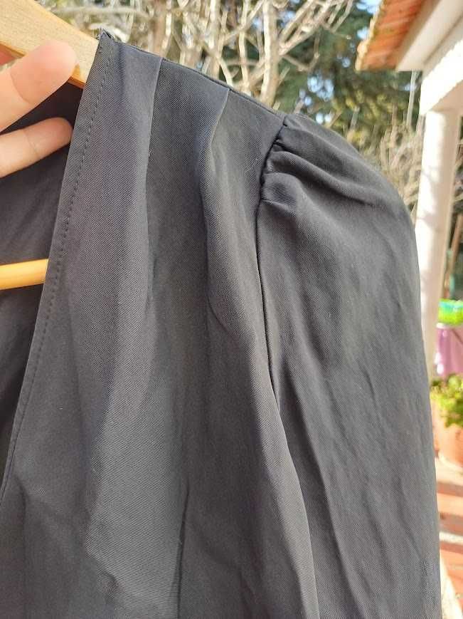 Camisa/Chemise preta Zara, com atilhos e botões, tamanho S