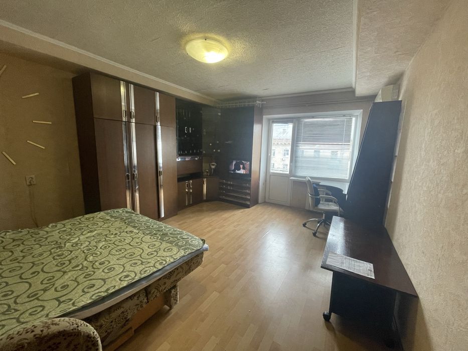 Однокомнатная от хозяина!Метро 3 мин!!!Без комисии.