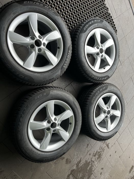 Koła Zimowe Audi Q3 Q5 Tiguan Jak Nowe Pirelli 215/65/17