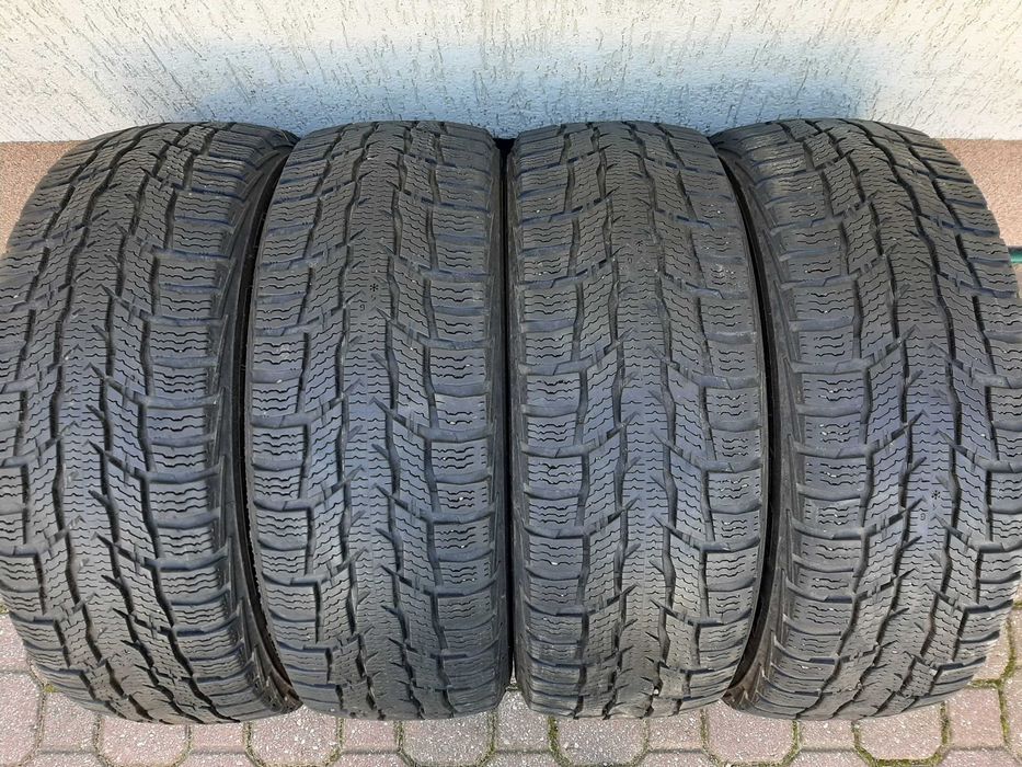 4xOpony zimowe 215/60/17C Nokian WRC3 Studless 2018r 7mm
