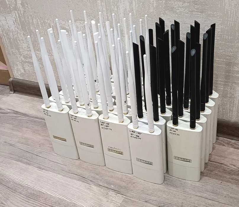 Продам мощный Wi-Fi роутер/точку доступа/репитер Rocket M2/M5 300 Мбит
