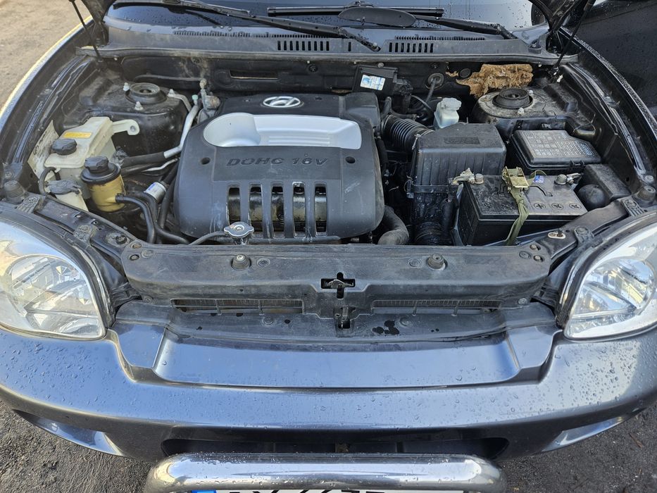 Автомобиль хюндай сантафе