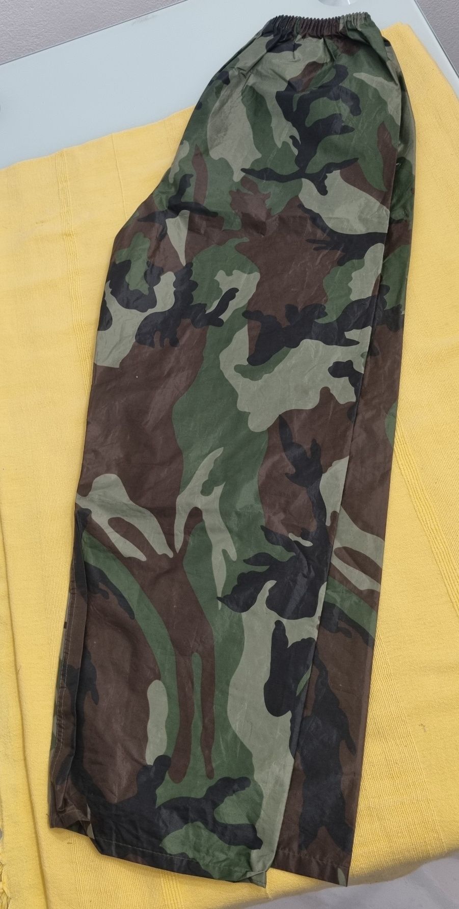 Calça em Plastico boa para Pesca