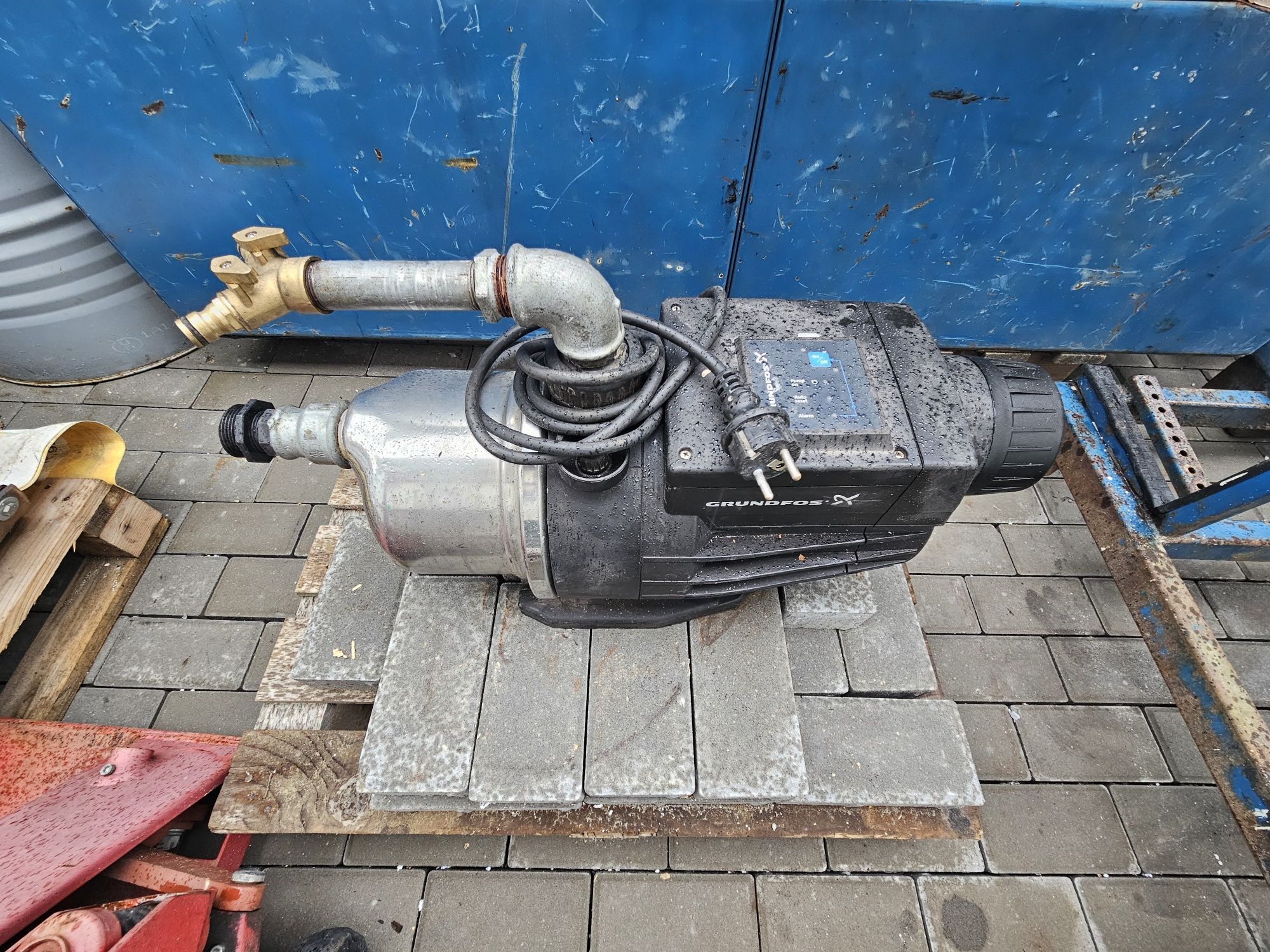Pompa hydroforowa Grundfos MQ 3  45 1000W 230V