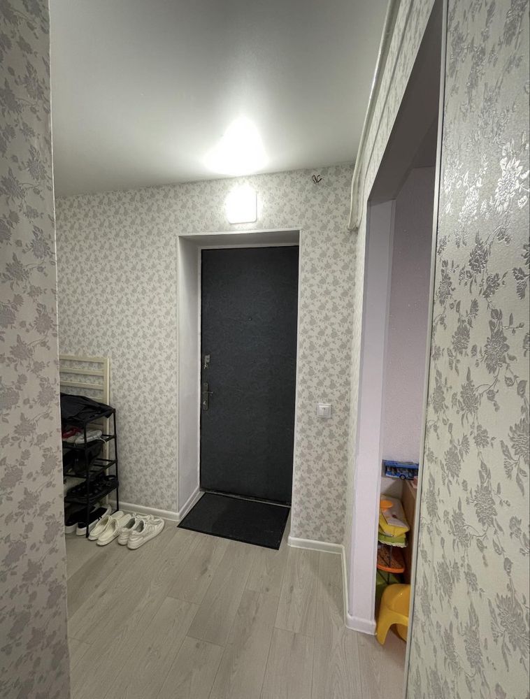 Продам 1 кім. Квартиру в центрі міста