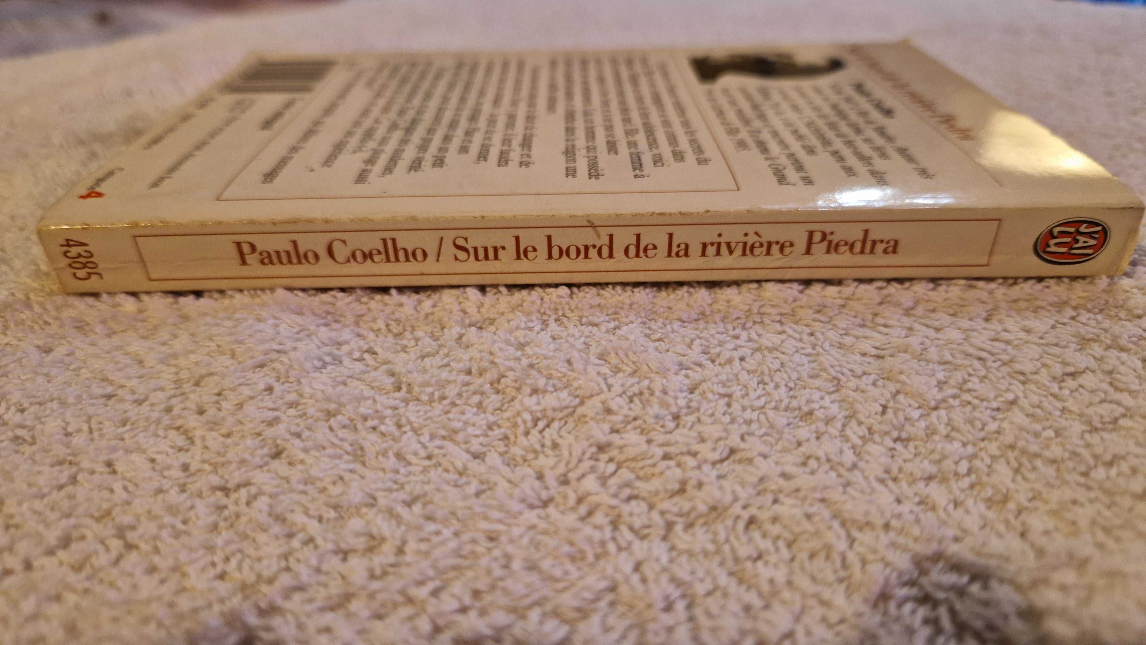 Livro "Sur le bord de la rivière Piedra" de Paulo Coelho