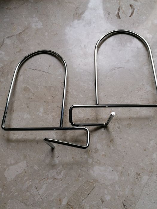 Podpórki do książek Ikea