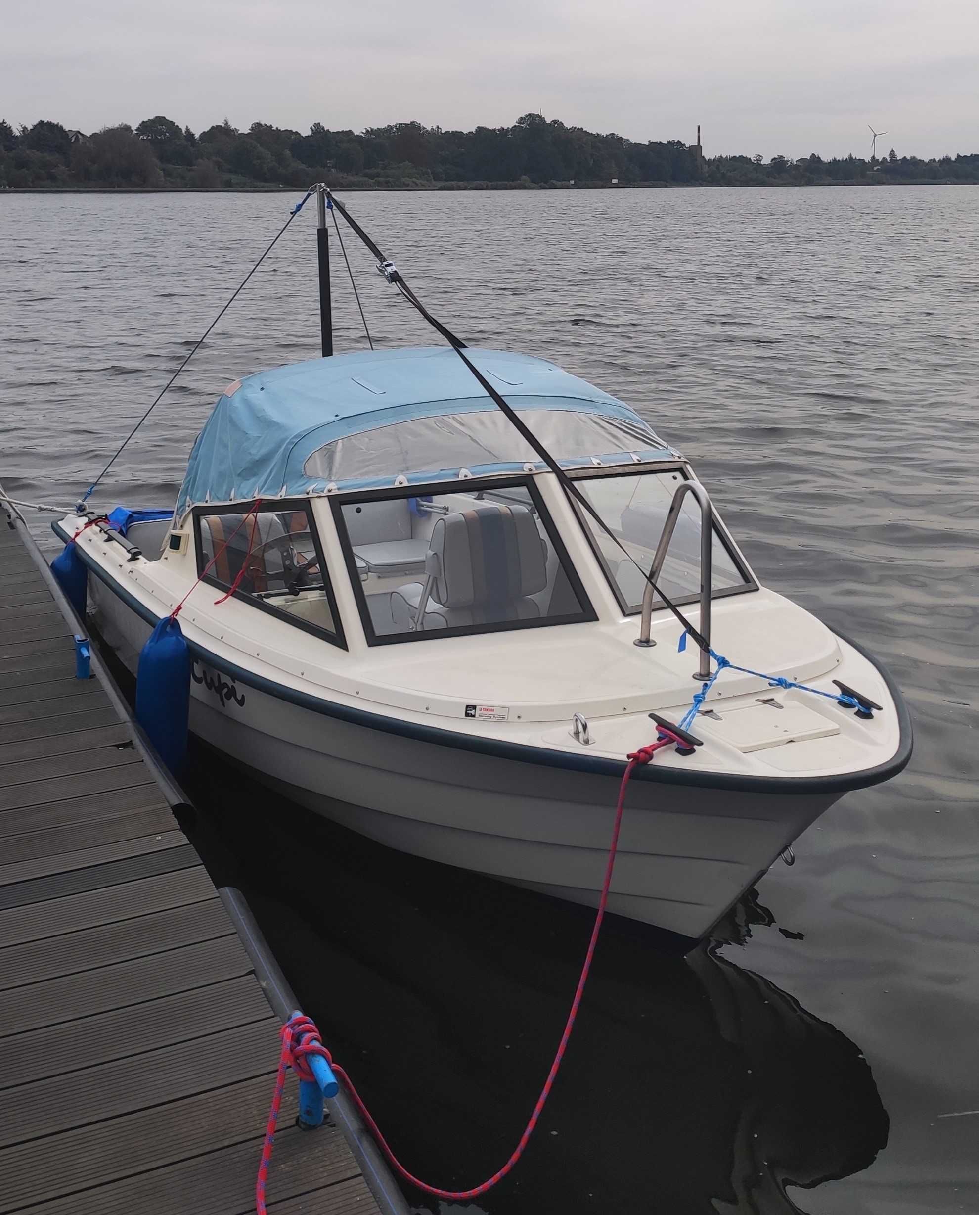 Motorówka łódź motorowa silnik zaburtowy Yamaha F40 2018 przyczepa