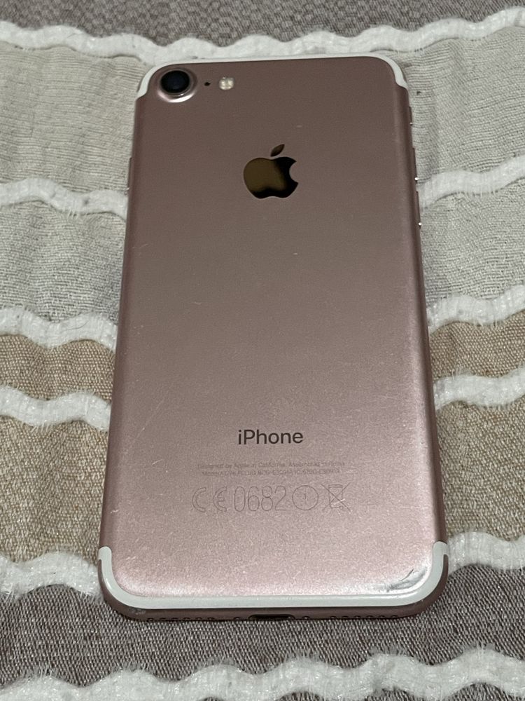 Apple iPhone 7 - Rosa Dourado - Pink