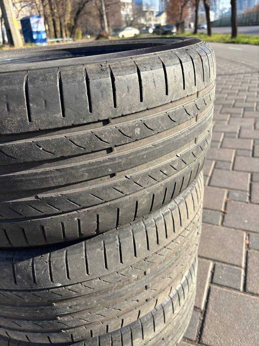 Шины 225/50/17 лето Continental