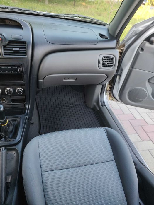 Nissan Almera 2011