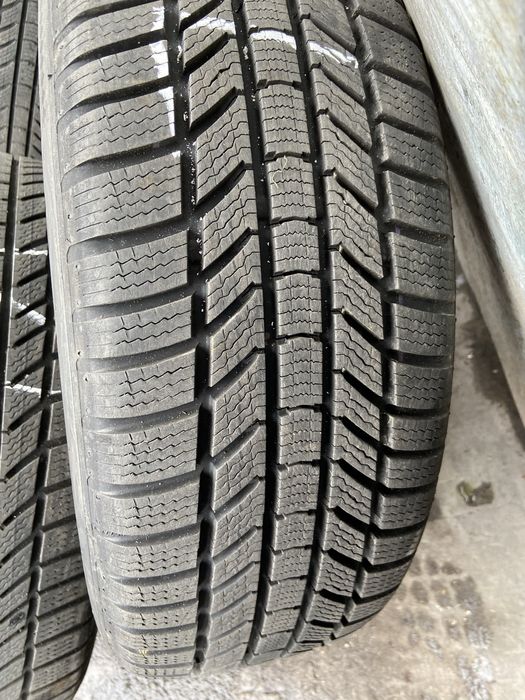 Продам комплект коліс R17  ,зима на авто гр. WAG