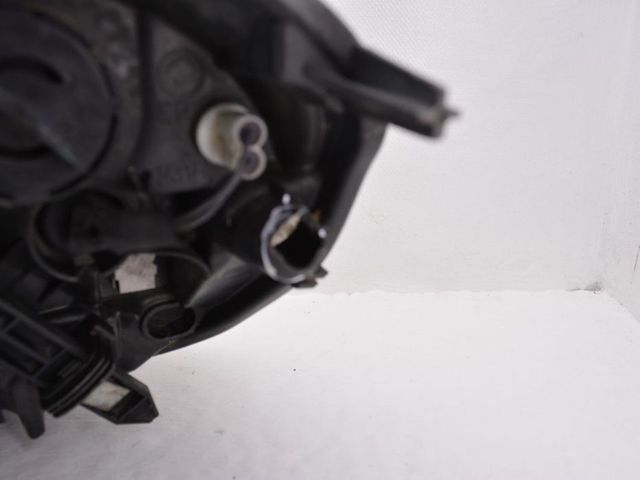 Фара передня права VOLVO XC60 2008-2013 31395469