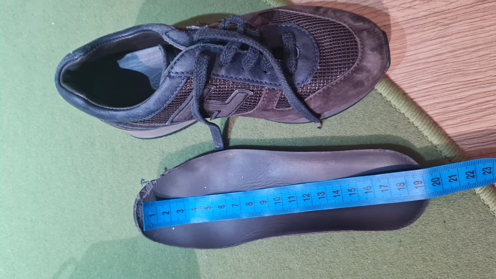 Детские кроссовки Hogan 30 р.